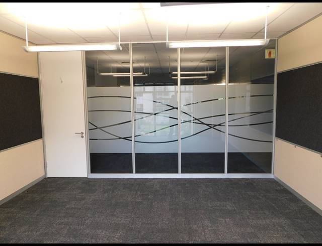 1,020M² OFFICE TO LET IN ILLOVO